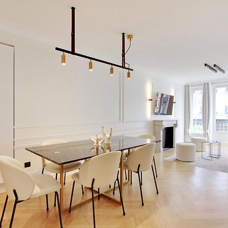 Stunning Apartment With View At The Very Heart Of Paris Exterior photo